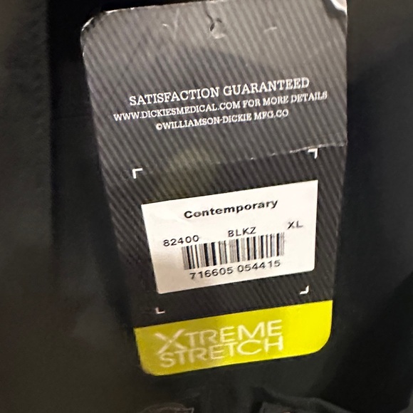 Dickies Women's Sleek Black Scrub/Jacket - Picture 6 of 8